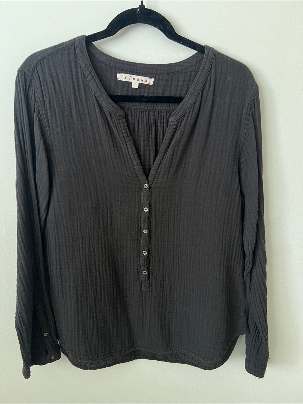 XiRENA Black Button-Front Long-Sleeve Henley Top